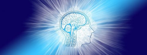 Dessin d'une tête transparente de profil avec vue sur le cerveau, sur fond bleu, représentant mon travail d'un hypnotiseur à Douai